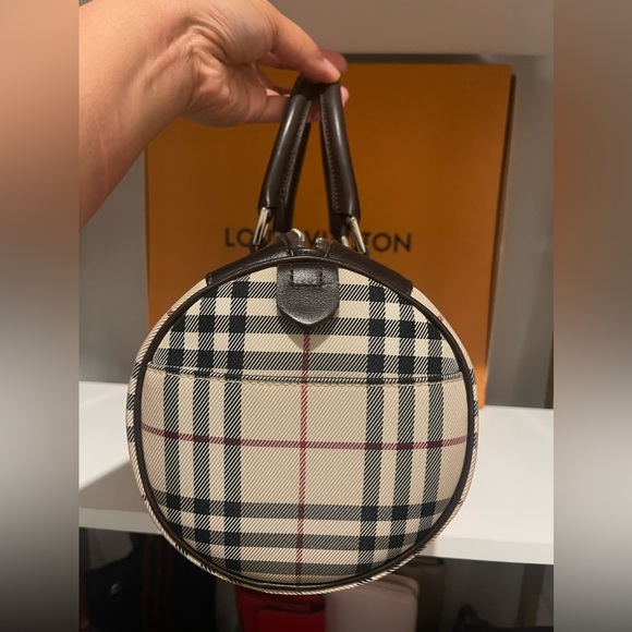 TB035 Burberry Papillon hand bag - Picture 3 of 13